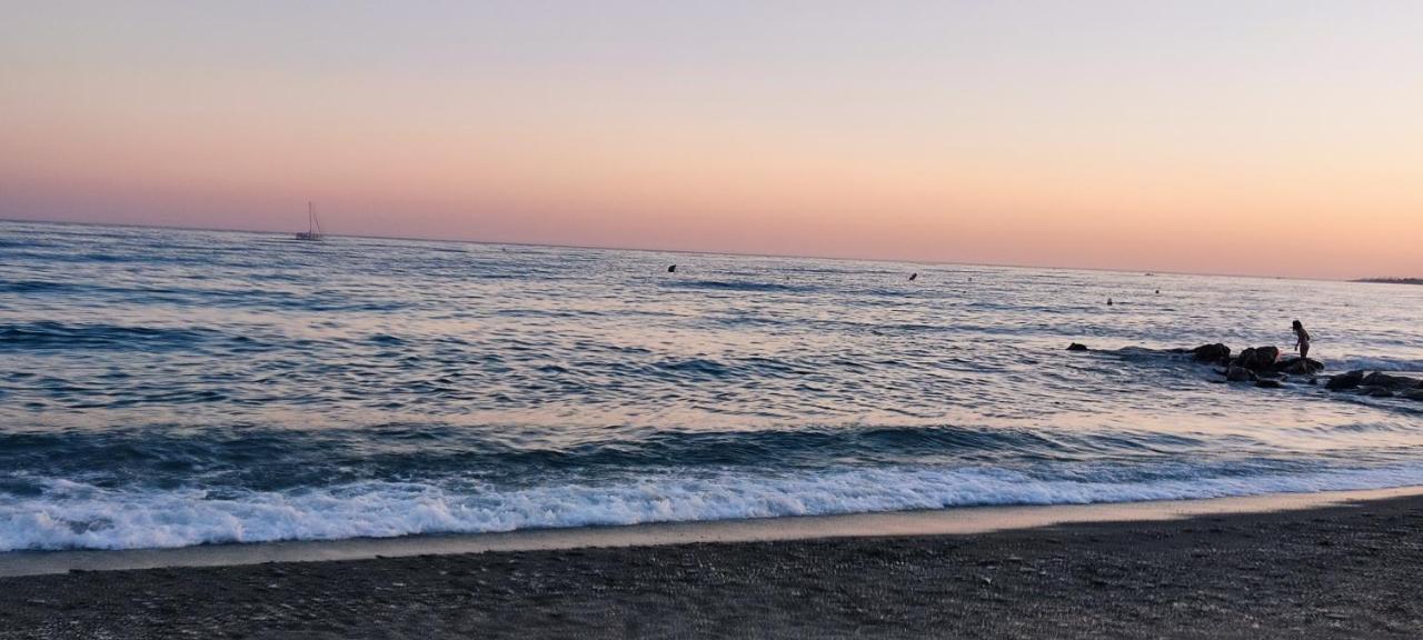 Appartamento Ático Olimpo con Piscina Torre Del Mar Esterno foto